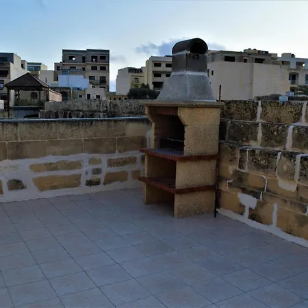 Ta Dwardu Farmhouse *